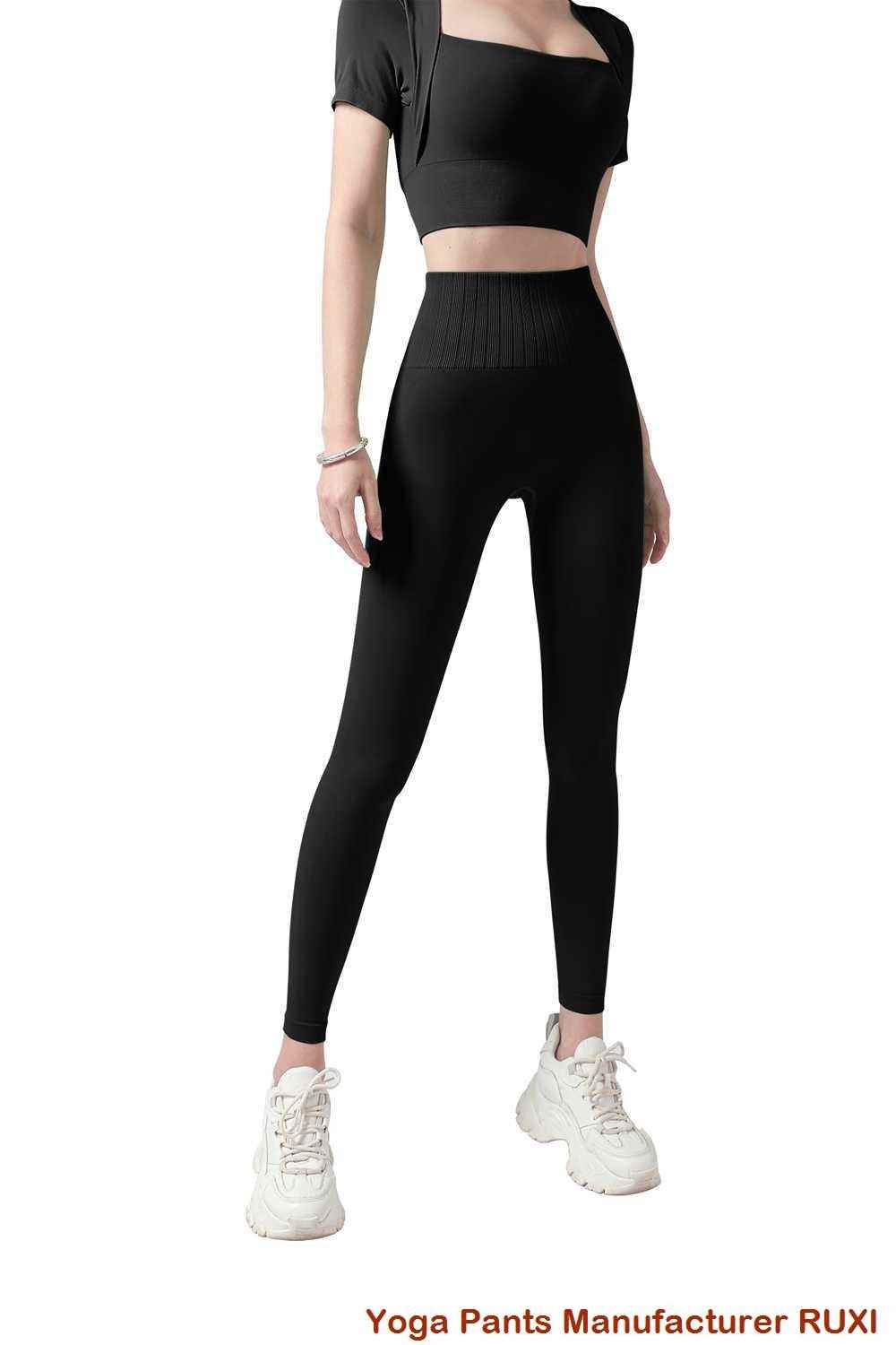 Shorts za mazoezi ya Ami medea